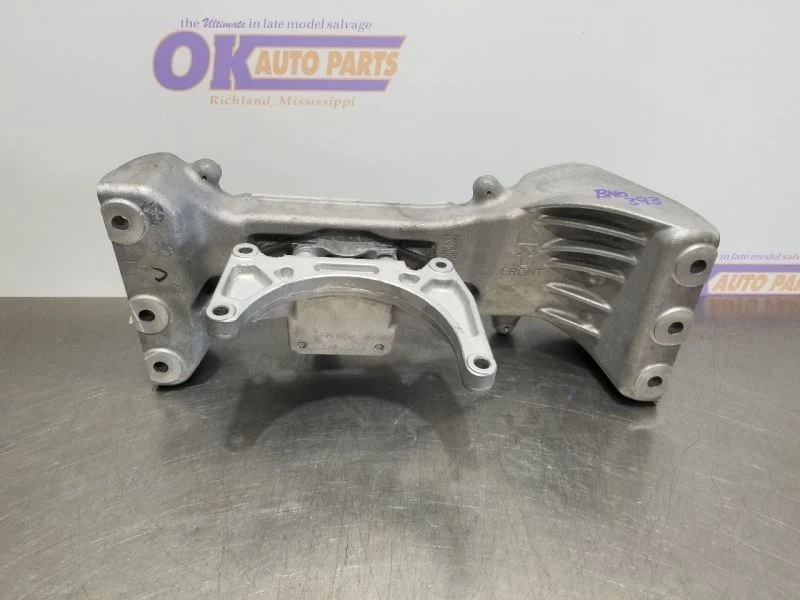 24 2024 JEEP GRAND CHEROKEE TRANSMISSION CROSSMEMBER MOUNT - Image 2 of 4