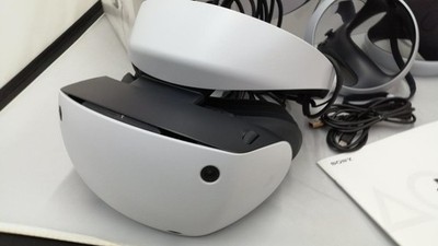 SONY PlayStation VR2 Headset & Sense Controllers PS5 Game USB-C