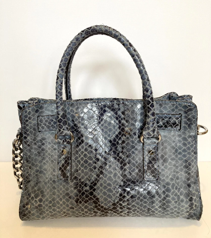 Bolsa de ombro Michael Kors Hamilton couro azul estampa de cobra alça corrente - Imagem 2 de 4