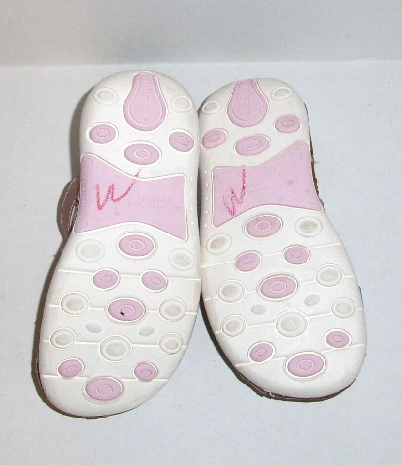 Sandalias Stride Rite para niñas pequeñas talla 7,5 AMPLIAS Lottie Peep Toe oro rosa usadas en excelente estado Foto 3 de 4