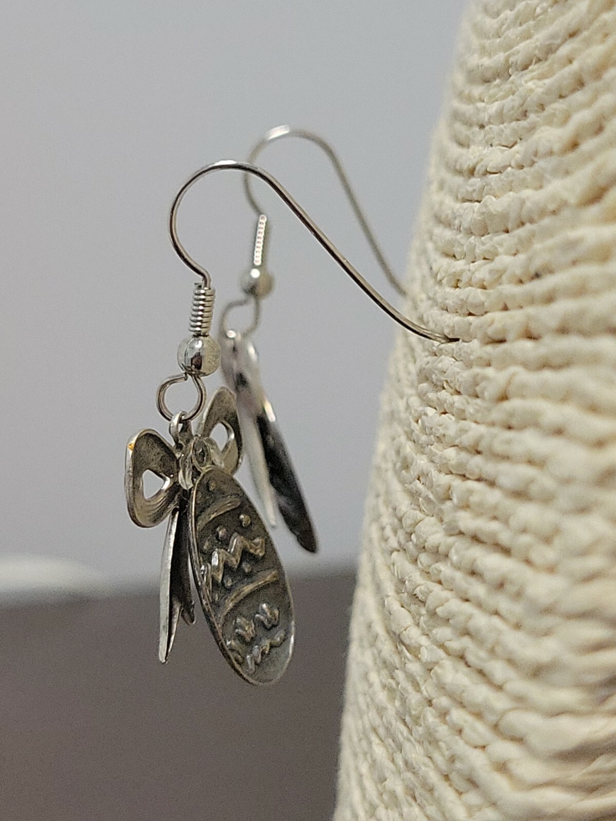 Vintage Easter Earrings Easter Egg with Bow Dangl… - image 4