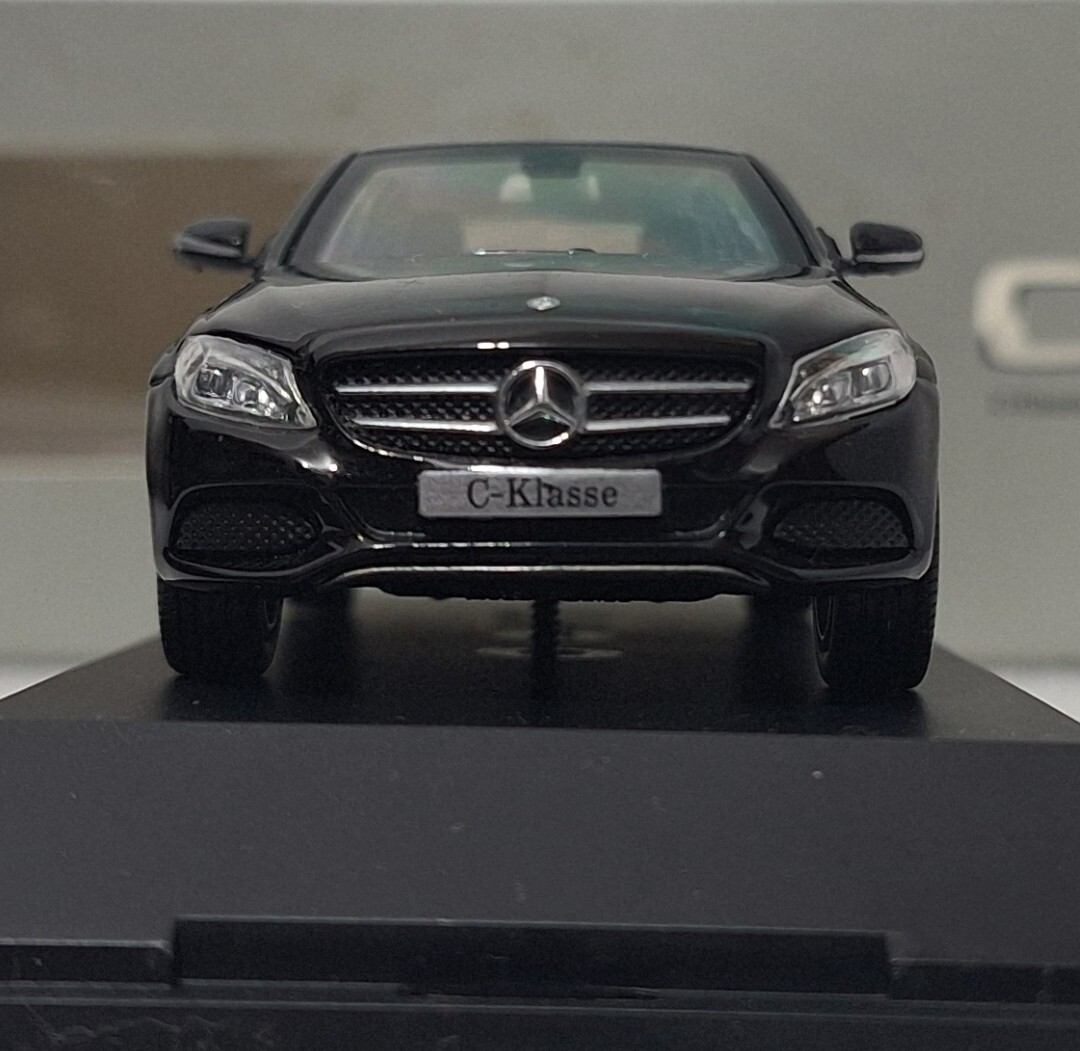 Mercedes-Benz C-Klass W205 Sedan Obsidian Black 1:43 Norev B6 696