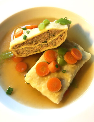 Maultaschen schwäbisch mit Fleisch (19,58   / kg), handgemacht, 1,2 kg  8-10 St.