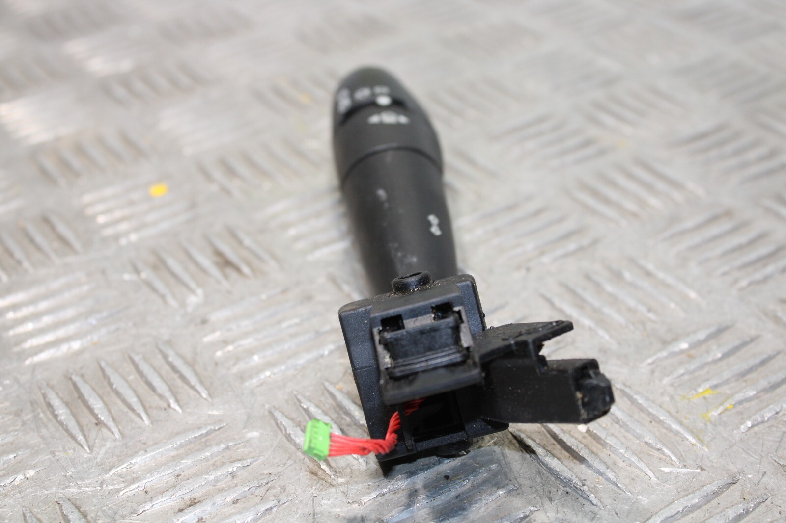 VAUXHALL VIVARO MK2 1.6 INDICATOR HEADLIGHT STALK GENUINE 2014 2018