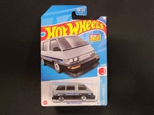 Hot Wheels 2022 HW J-IMPORTS Series #7/10 1986 Toyota Van #HCX37 1:64 Scale