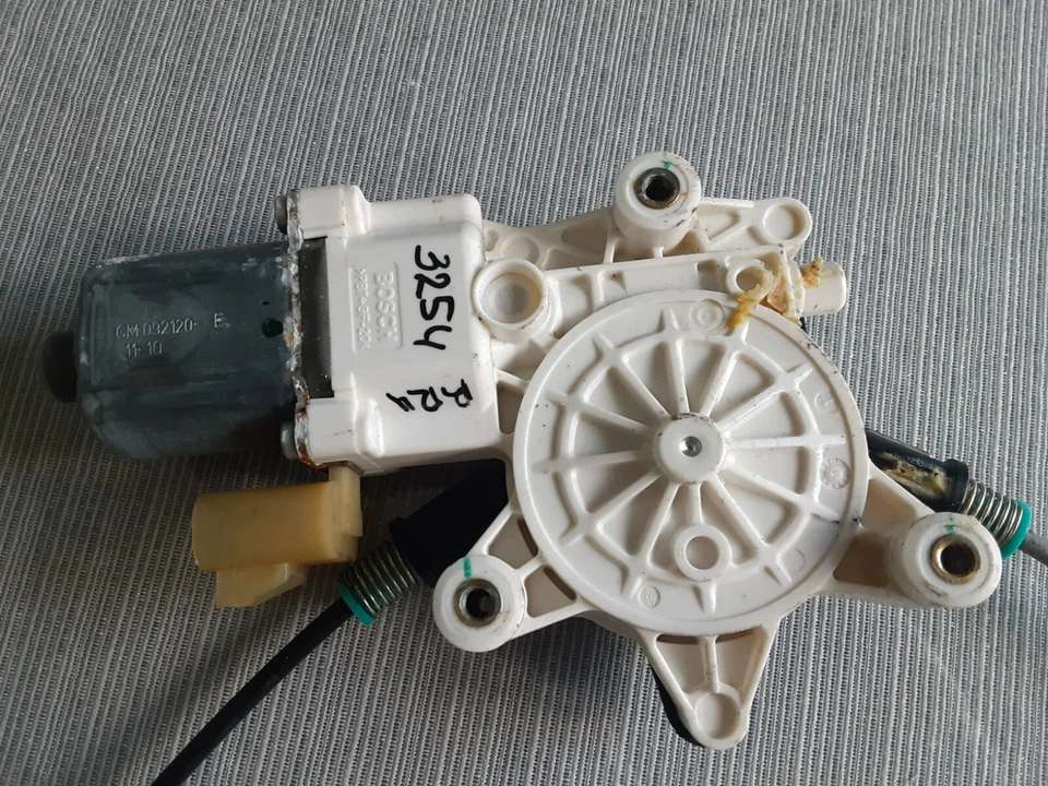 2009-2016 CHEVROLET IMPALA REAR RIGHT PASSENGER WINDOW GLASS REGULATOR W/MOTOR* - Image 4 of 4