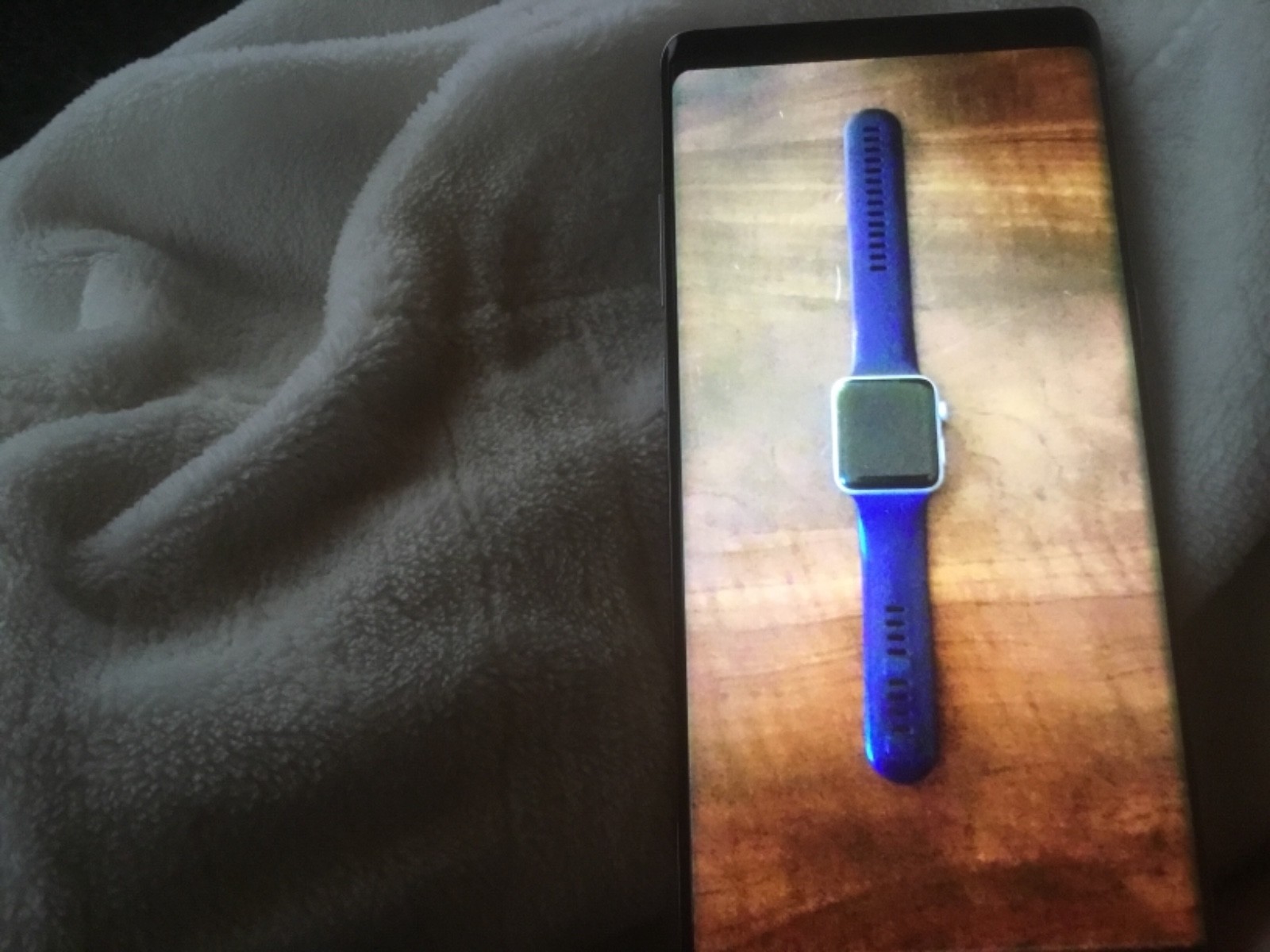 theilllines apple watch space gray aluminum case with black sport loop series 4