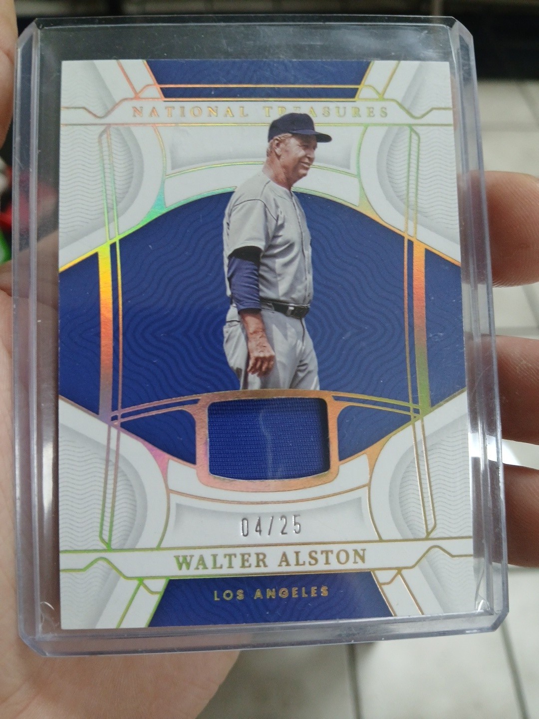2022 National Treasures Walter Alston game worn jersey patch relic 04/25 DODGERS