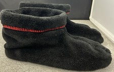 Isotoner Women's Black Red Stitching Fuzzy House Shoe Boot Slippers Large 8-9