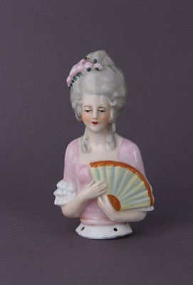 Junge Frau mit Fächer Teepuppe half Doll Porzellan um 1900