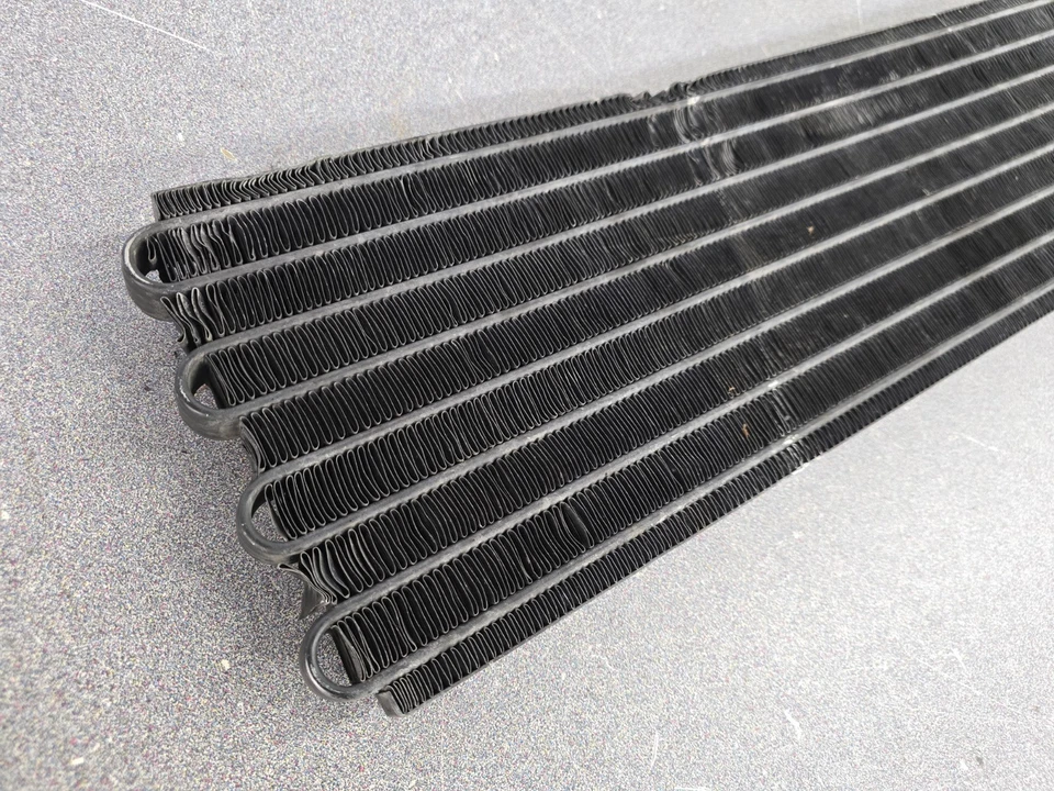 USED ORIGINAL GENUINE MODINE PORSCHE 911 REAR AIR CONDITIONING CONDENSER 10/76 - Image 2 of 4