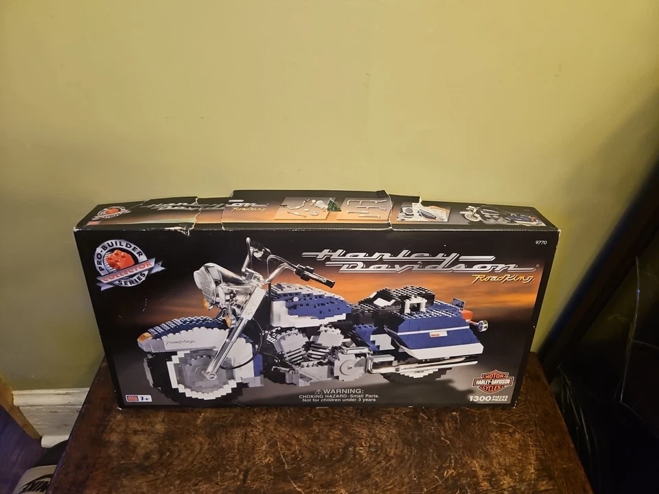 2001 Mega Bloks ProBuilder  Harley Davidson Road King 9770 - Image 2 of 4