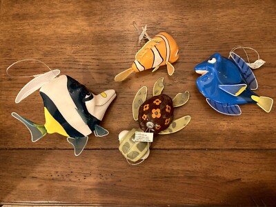 DISNEY PIXAR 3D FINDING NEMO -CHRISTMAS ORNAMENTS DORY GIL SQUIRT LOT OF 4 ~~EUC