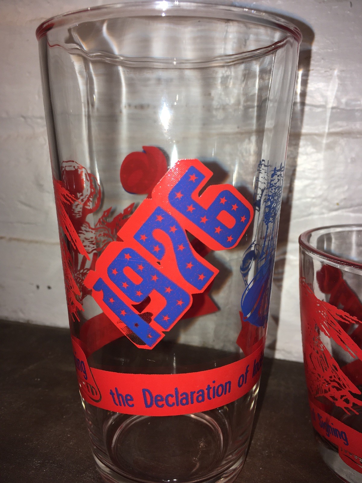 VINTAGE SOUR CREAM GLASSES BICENTENNIAL 17761976 1 PINT AND 1/2 PINT