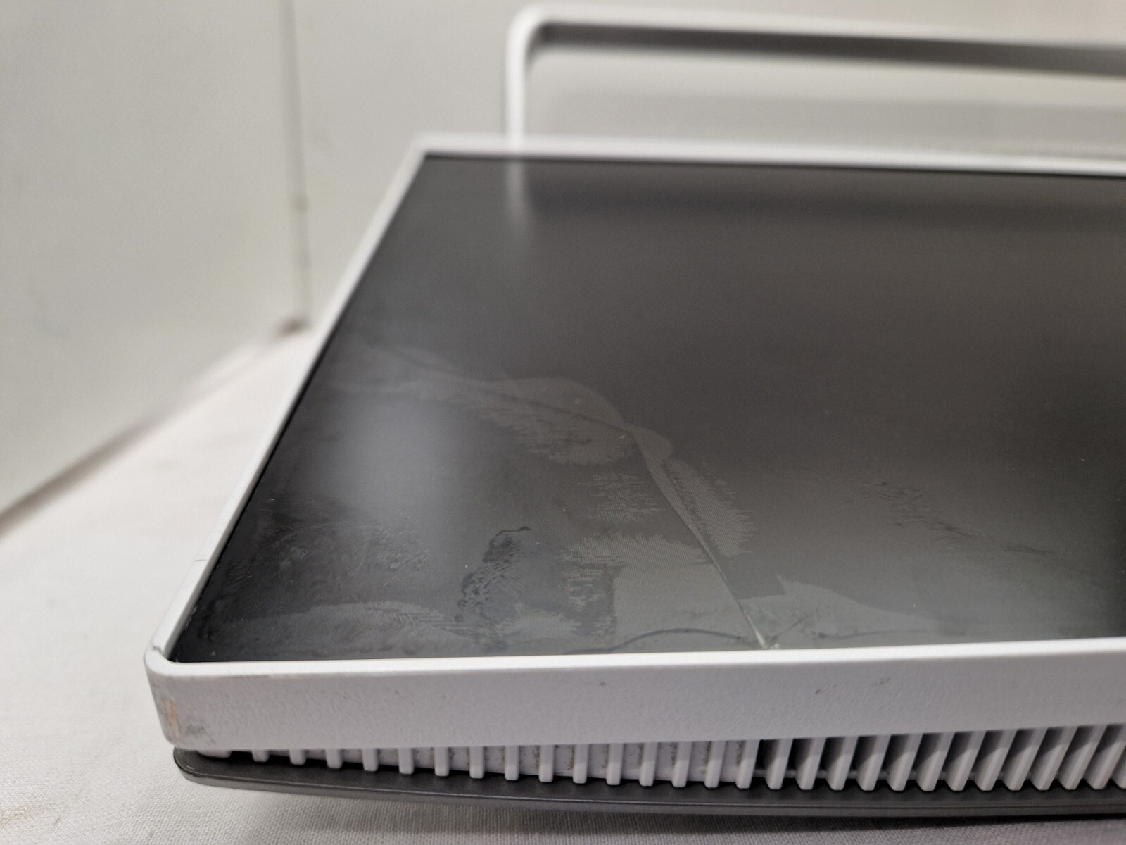 Dell Inspiron 5490 AllInOne NO MOTHERBOARD OR STORAGE BROKEN SCREEN eBay