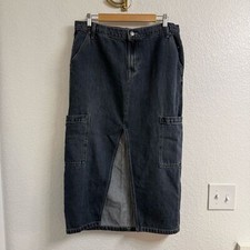 Old Navy Anika Mid Rise Draper Denim Cargo Column Skirt Size 12