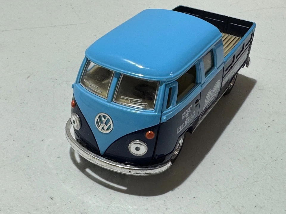 KINSMART PULLBACK VOLKSWAGEN 1963 BUS DOUBLE CAB PICKUP DELIVERY SERVICE 1/32 - Image 2 of 4