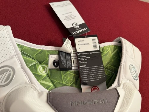 Maverik M5 EKG Lacrosse Shoulder Pads - Thumbnail 3