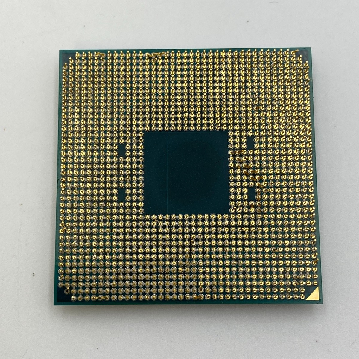 AMD Ryzen 9-5950X Desktop Processor (3.4 GHz, 16 Cores, AM4