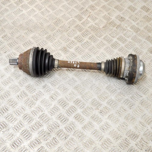 VOLKSWAGEN PASSAT B8 2.0 TDI Antriebswelle vorne links 110kw 2017