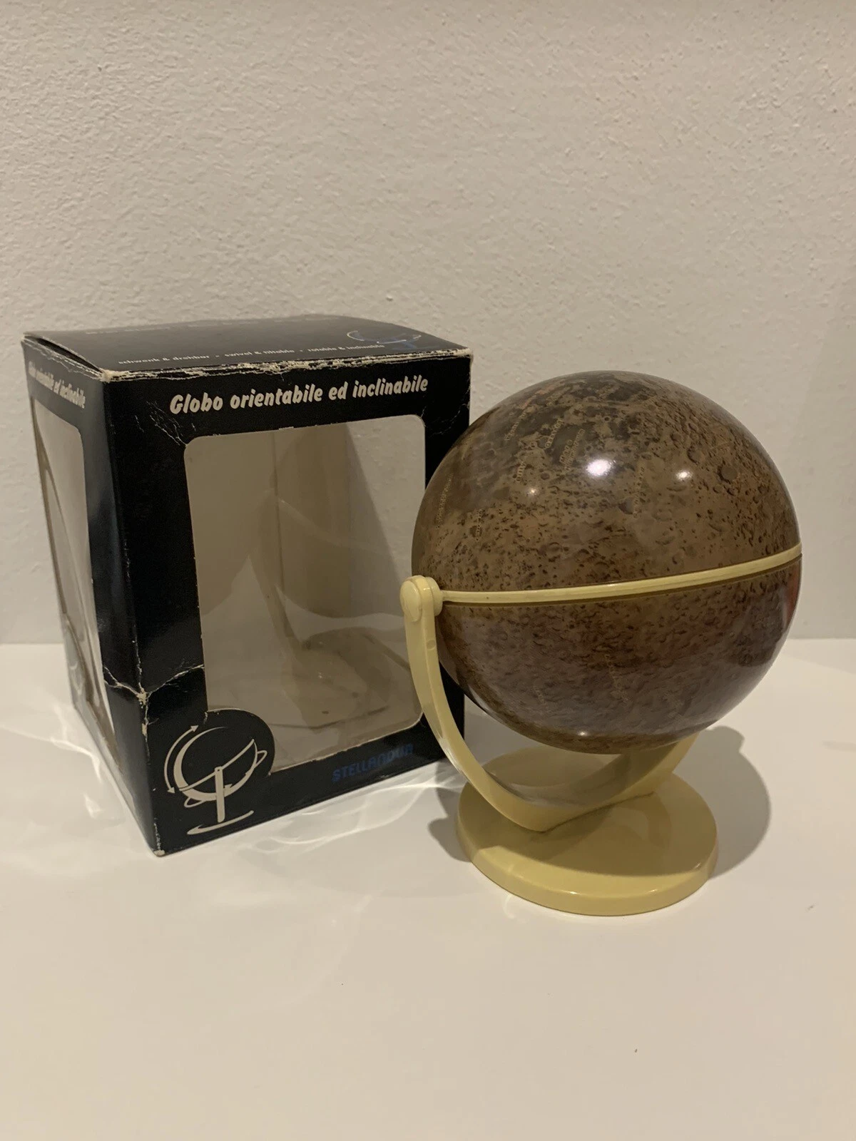 Foto 1 di 10