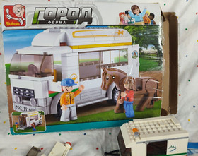Lego City 60117 Van & Caravan + Non-Lego Compatible Horse Farm Set + Figurines