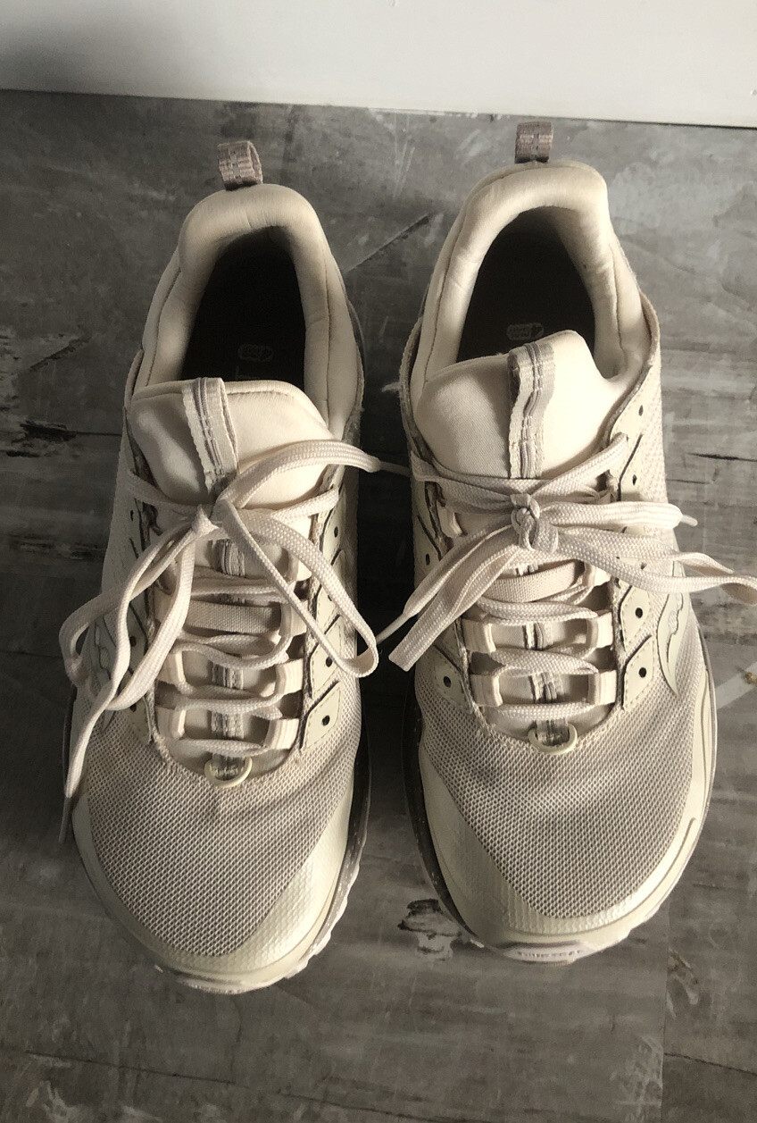 saucony womens walking shoes