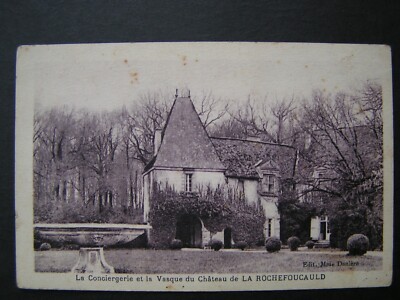AK LA ROCHEFOUCAULD (16) SCHLOSS, CONCIERGE UND WASCHBECKEN