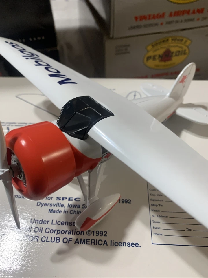 Banco de avión fundido a presión Mobilgas Collector Series de colección stock blanco #35013 nuevo en caja Foto 3 de 4