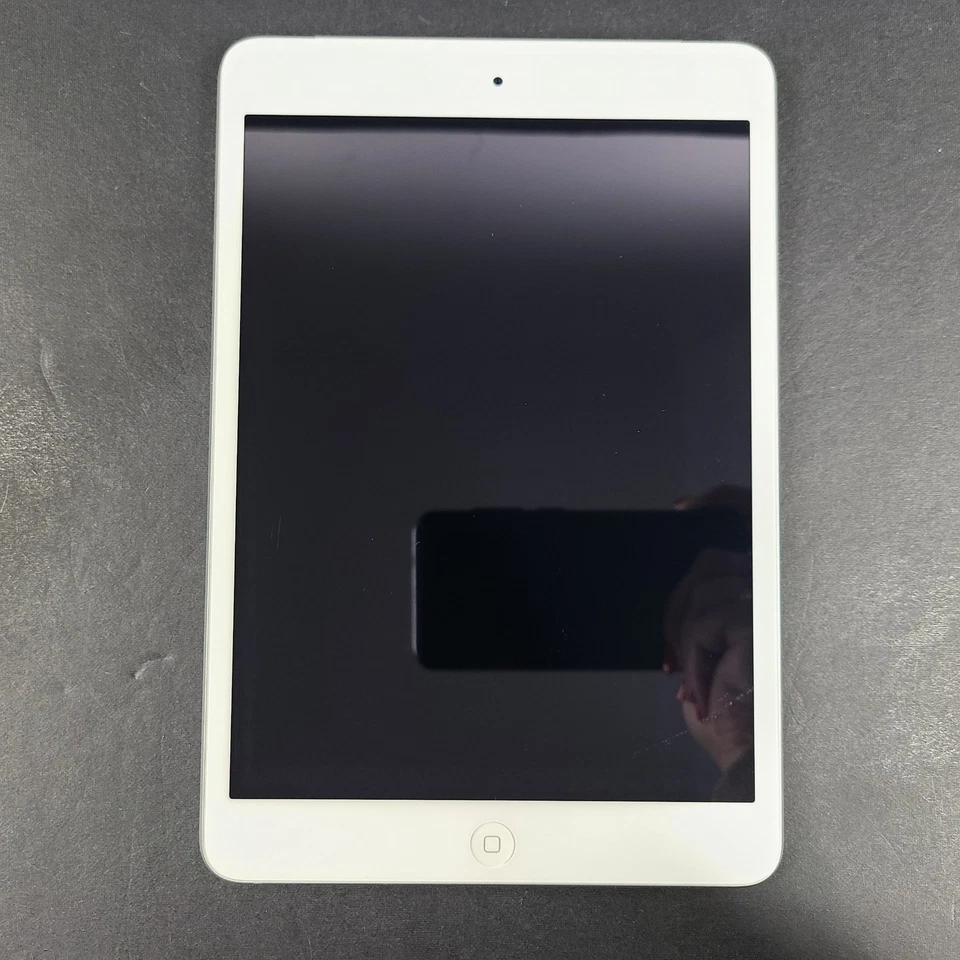 Apple iPad Mini 2 2nd Generation 128GB Wi-Fi 4G LTE 7.9in Silver A1490 - Image 2 of 4