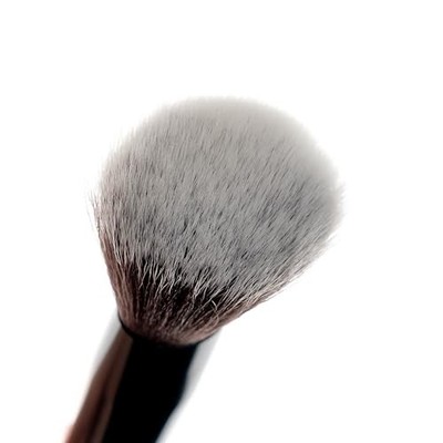 Brushworks No. 12 Blush Brush - Perfekte
