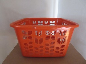 Vintage Rubbermaid Orange Tulip 2968 Laundry Basket
