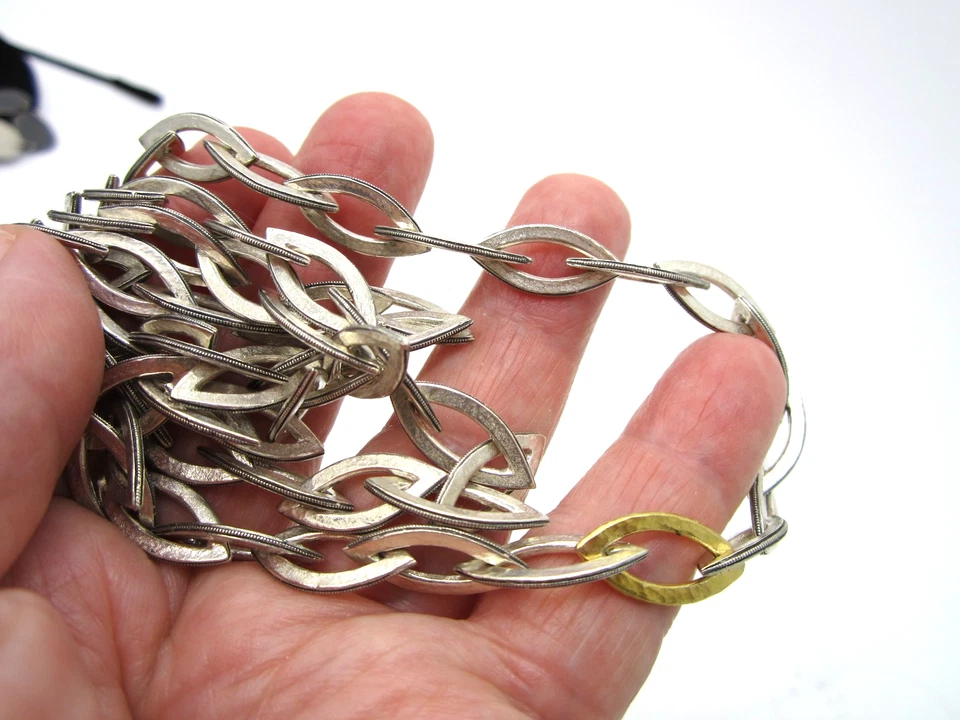 GURHAN Precioso Collar Martillado Plata de Ley Oro 74.9 Gramos 40 Pulgadas Foto 4 de 4