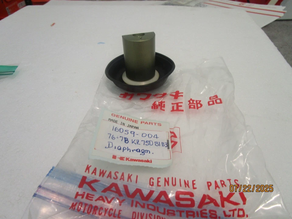 NOS Kawasaki 1977-78 KE250 B1 OEM COIL LIGHTTING PN:21047-1002 - Image 2 of 4