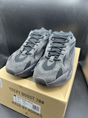 adidas Yeezy Boost 700 V2 'Vanta' Men's Size 10 (FU6684) OG ALL CLEAN