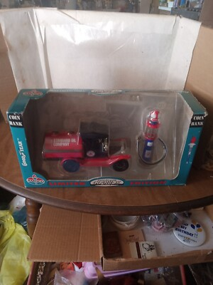 #ad Amoco 1918 Ford Model T Runabout Coin Bank And Wayne Gas Pump $17.99