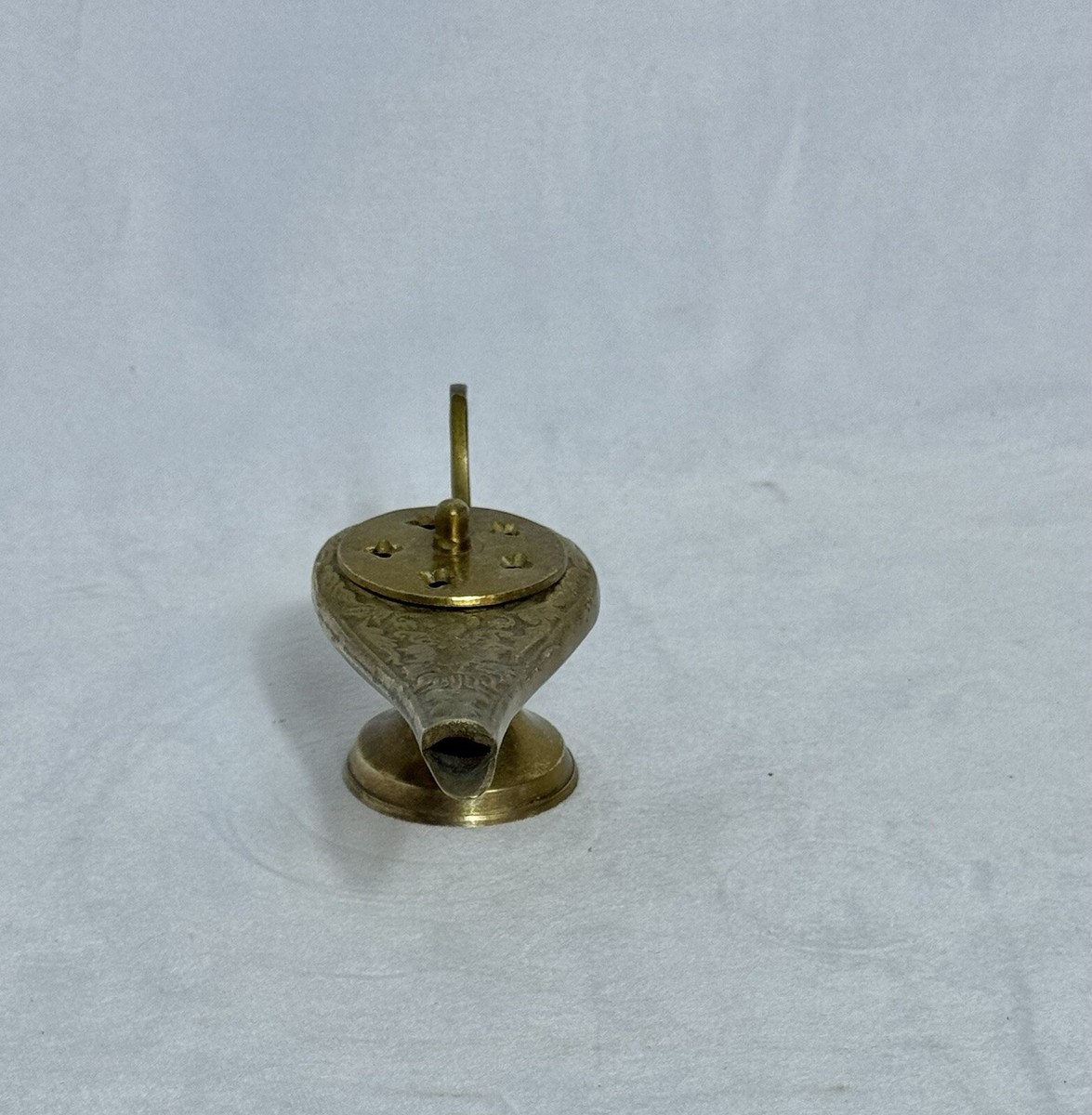 Vintage Aladdin Geenie Style Ornate Decorative Brass Lamp Incense