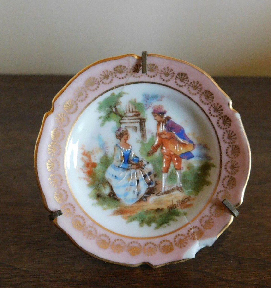 Miniature Display Plate signed WALLEAU - F. M. LIMOGES FRANCE