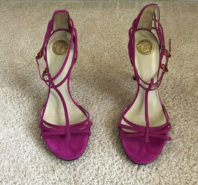 Strappy Ankle Tie Block Heels | boohoo | Zapatos de tacon grueso, Zapatos de tacon, Zapatos de 