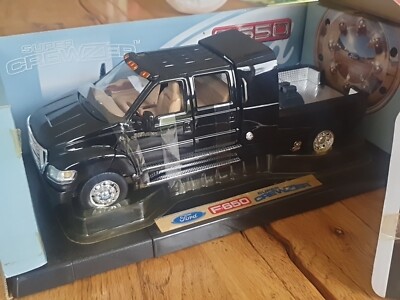 Motormax 73103 Super Crewzer Ford F-650 in 1:24 in OVP