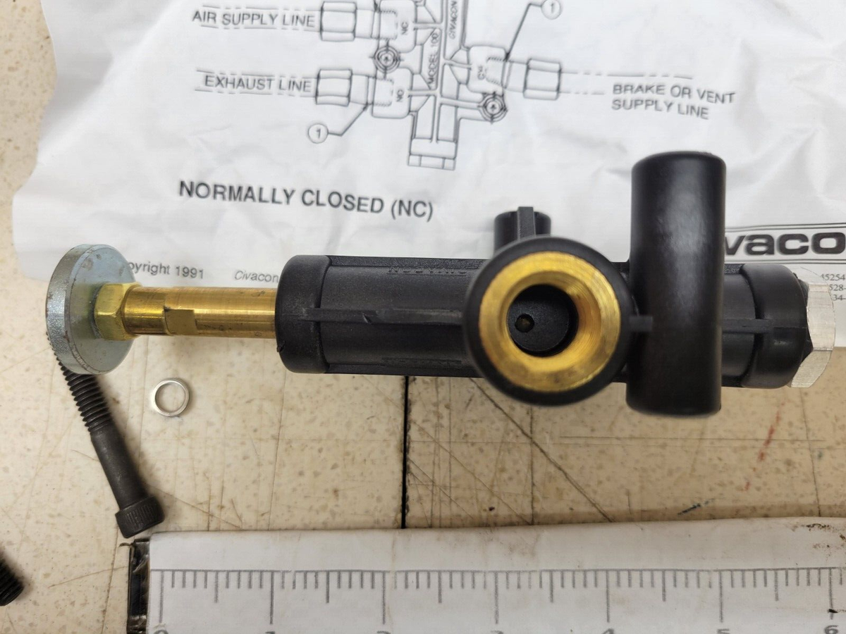NOS Civacon Model 100 Air Interlock Valve 100-0001 12267067