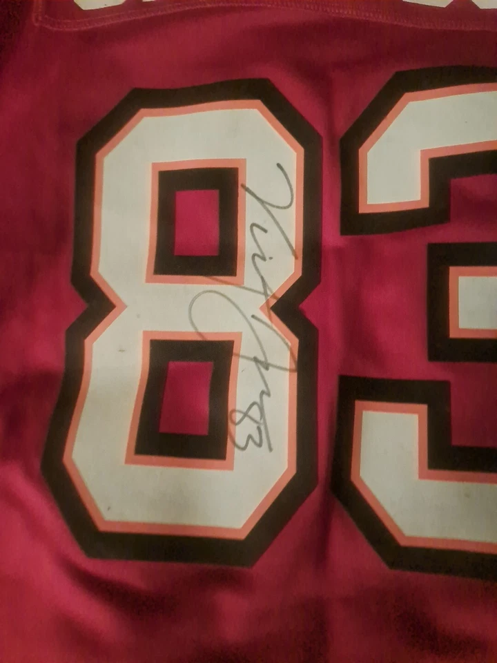 Футболка с автографом Винсента Джексона из Tampa Bay Bucs Nike красная размер XL на поле - Изображение 2 из 4