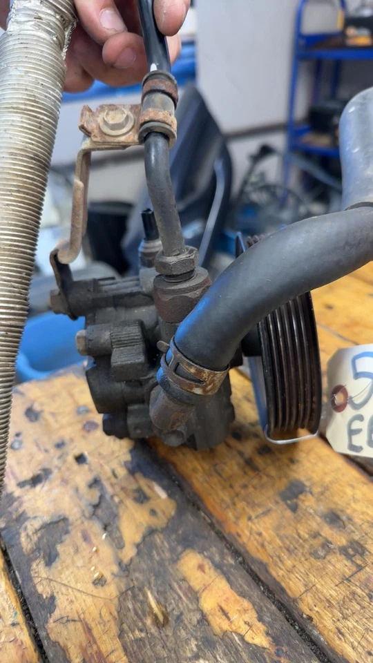 Toyota Corolla 2003-2008 bomba/motor dirección asistida Foto 4 de 4