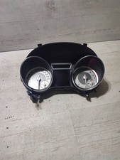 Mercedes-Benz GLA W156 X156 2015 Diesel Geschwindigkeitsmesser Cockpit 80kW Mercedes-Benz GLA W156 X156 2015 Diesel Geschwindigkeitsmesser Cockpit 80kW