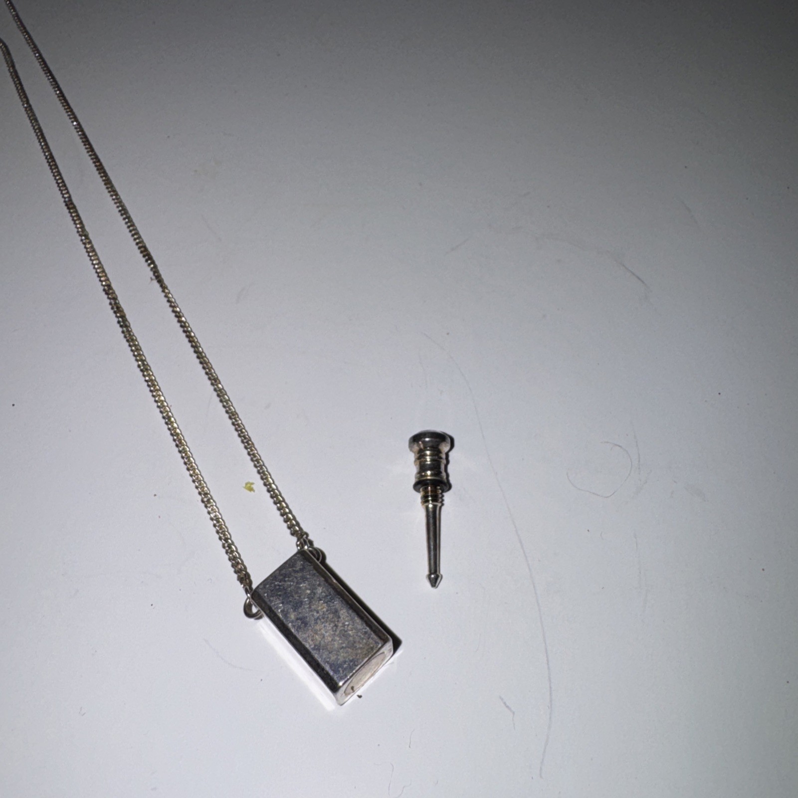 Vintage silver tone rectangular perfume pendant b… - image 3