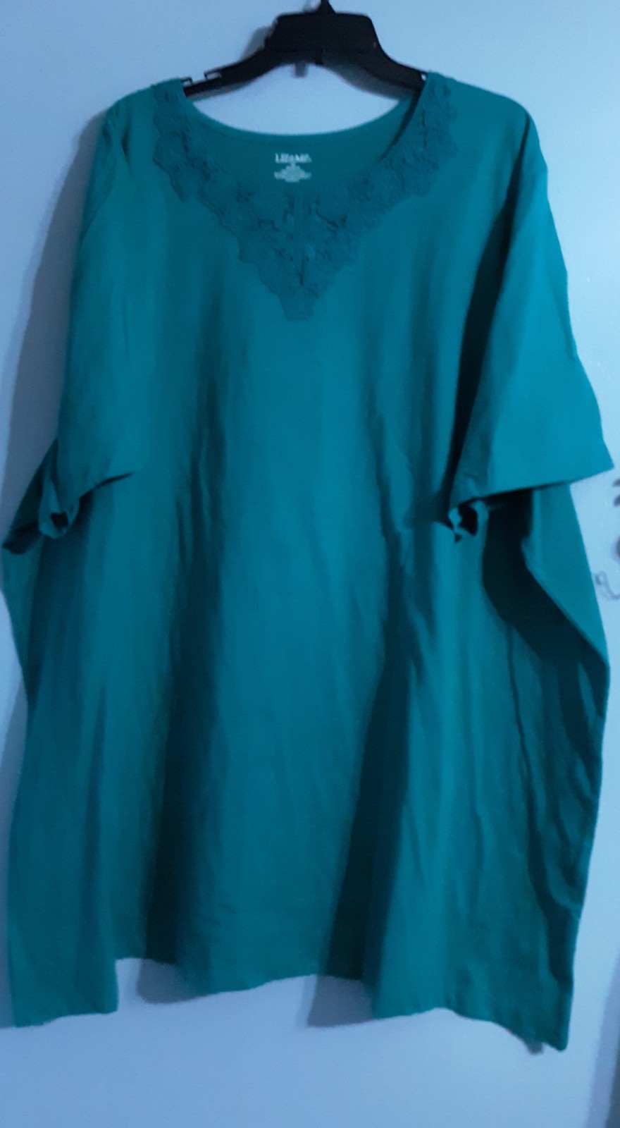 Foto 1 di 9