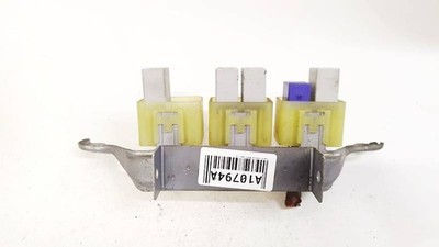   Fuse box for Toyota Corolla Verso UK2611673-03