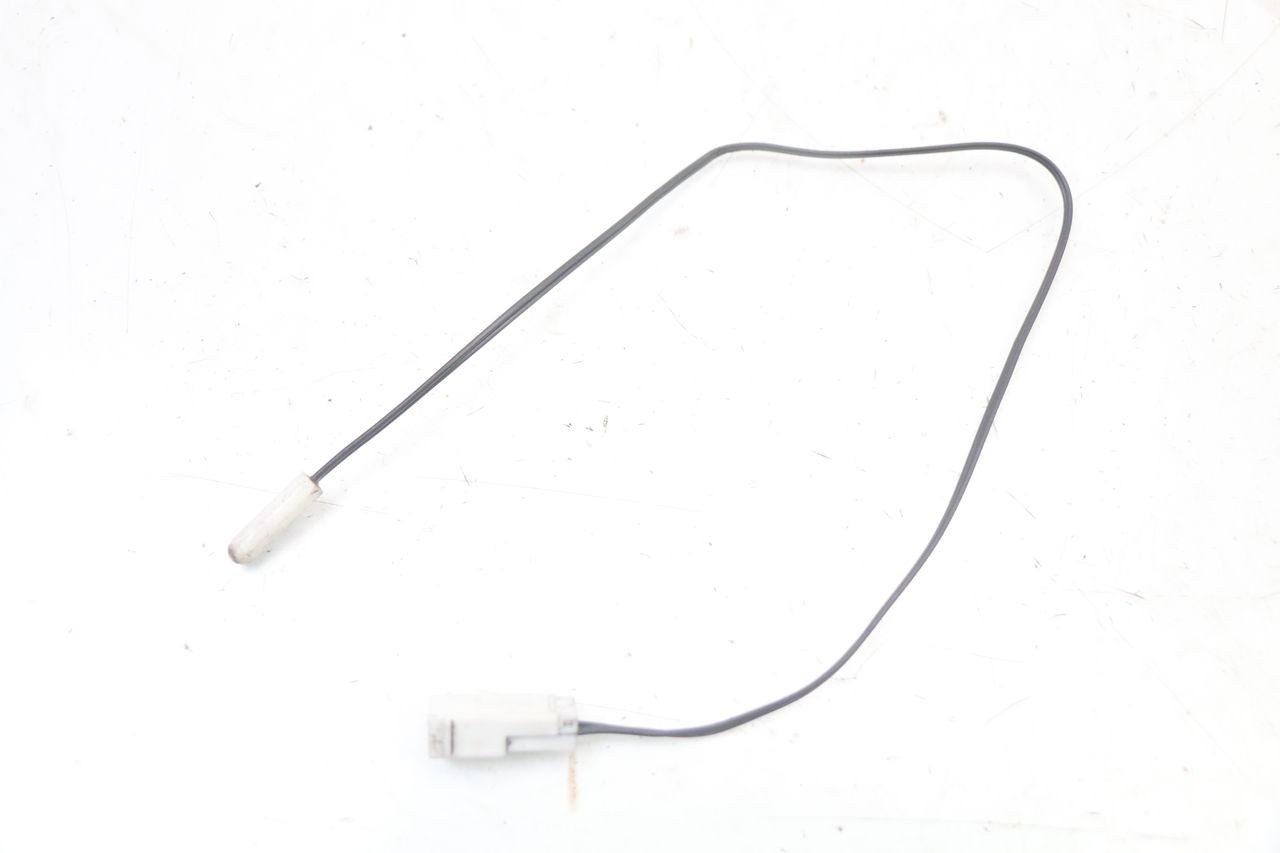 OUTSIDE TEMPERATURE SENSOR - PEUGEOT SATELIS 125 (2010 - 2012)