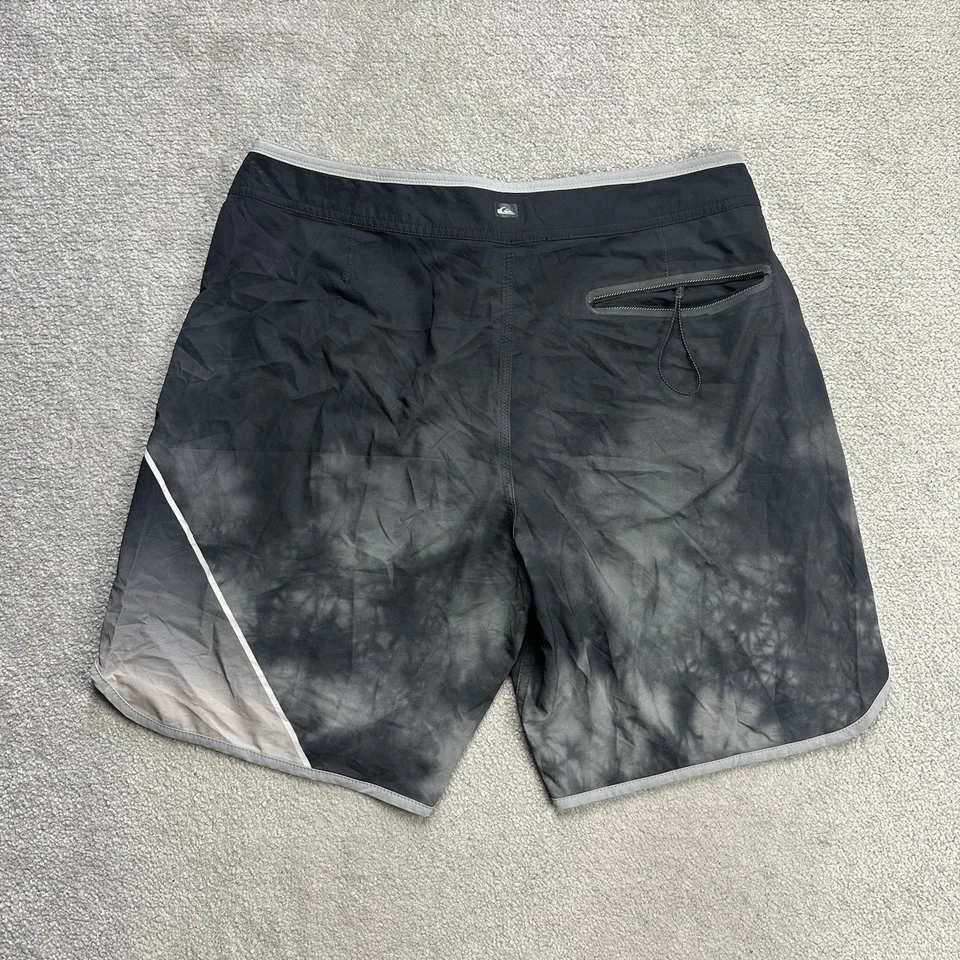 QUIKSILVER Herren Badehose Badeshorts Gr. 34 Retro Beach Shorts Logo 9009 Grau - Bild 3 von 4