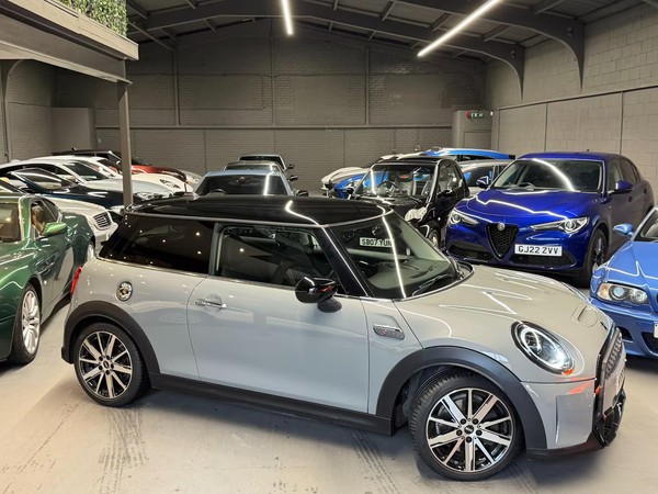 eBay - 2022 MINI Hatch 2.0 Cooper S Cl...